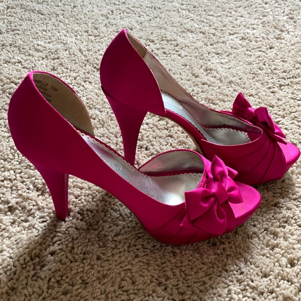 Michaelangelo Pink heels